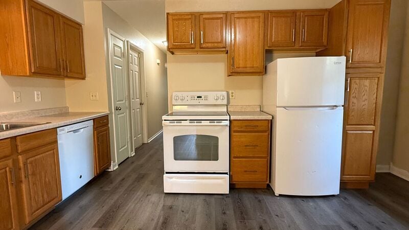 Foto principal - 3935 Oregon Ave N