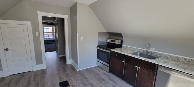 Foto del edificio - 1042 N Clarkson St