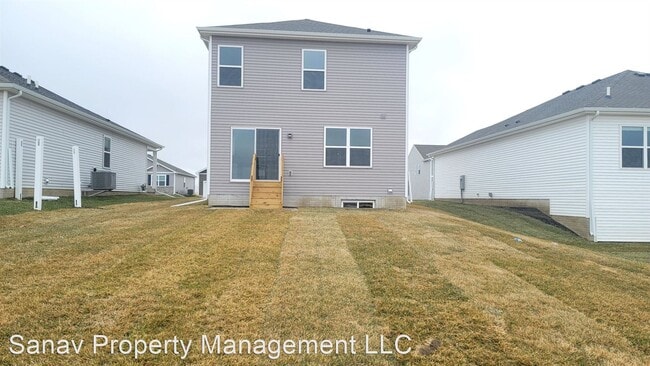 Building Photo - 4 br, 3 bath House - 4311 NE 16th Street