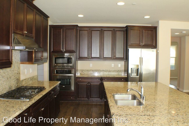 Foto del edificio - 17460 Ralphs Ranch Rd