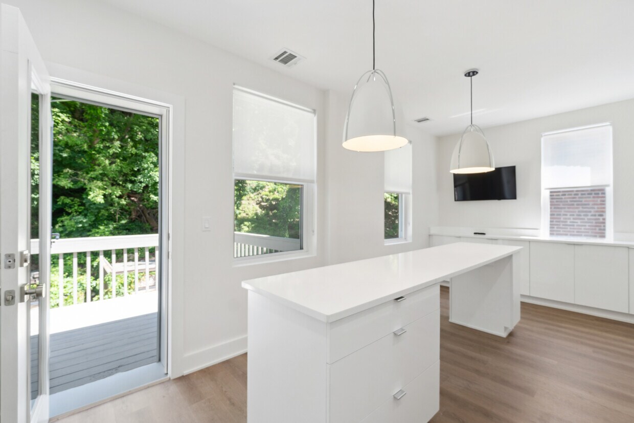 Foto principal - 632 Boulevard E