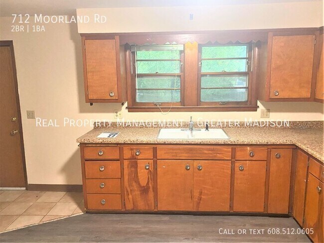 Foto del edificio - Perfect 2 bedroom duplex with great access...