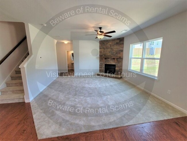 Building Photo - 5700 Wheeler Ridge Rd