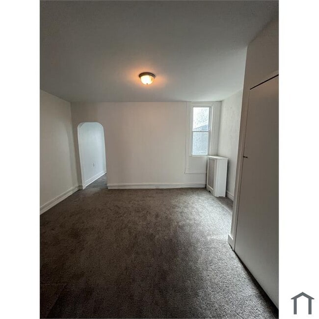 Building Photo - 3232 N Etting St