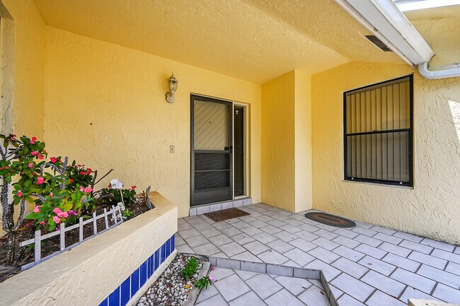Foto del edificio - 10944 Water Oak Manor
