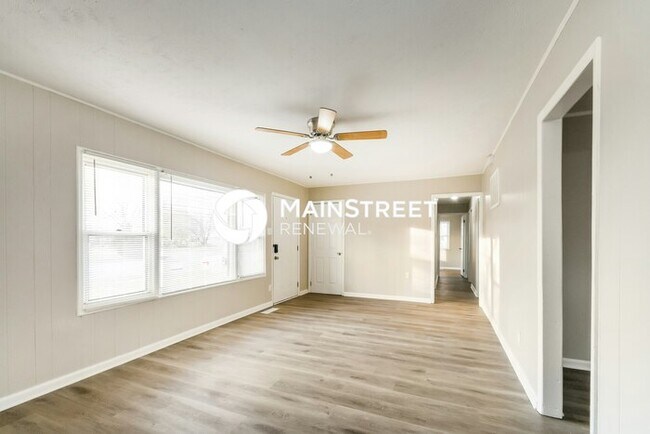 Building Photo - 4 Bedroom Pet-Friendly Home in Indianapoli...