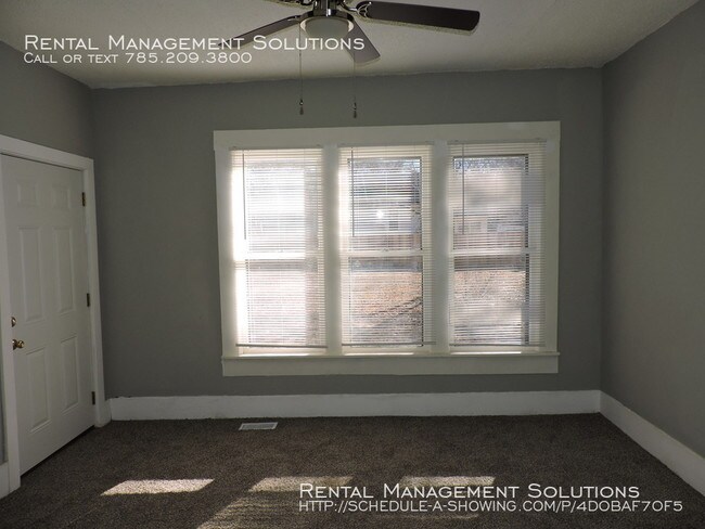 Building Photo - 1835 NW Tyler- MOVE IN SPECIAL