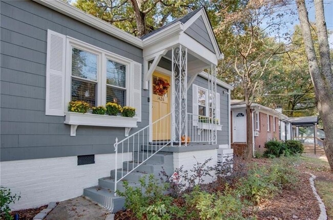 Foto del edificio - 1426 Clermont Ave