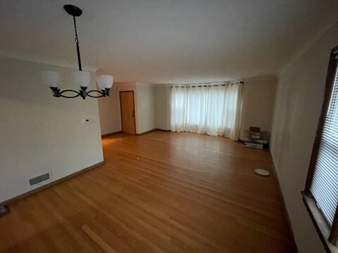 Foto del edificio - 5401 W Byron St