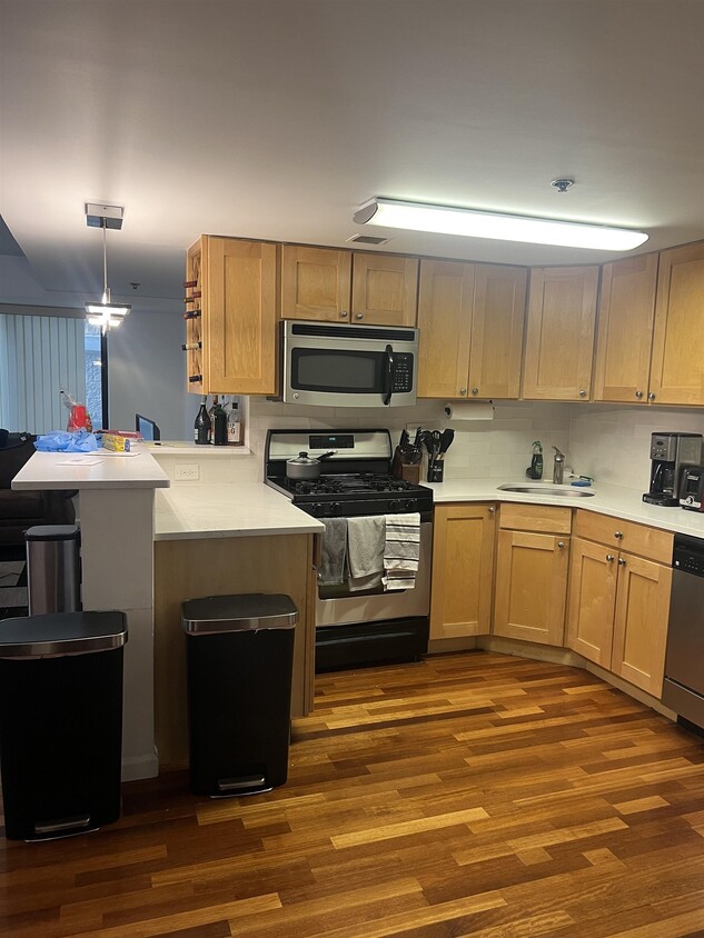 Foto principal - 759 2nd St