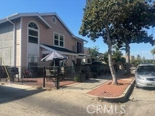 Foto principal - 1331 Rose Ave