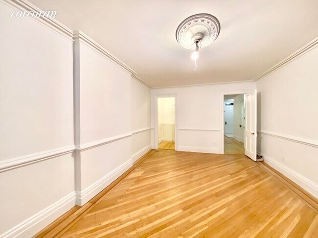 Foto del edificio - 295 Dekalb Ave