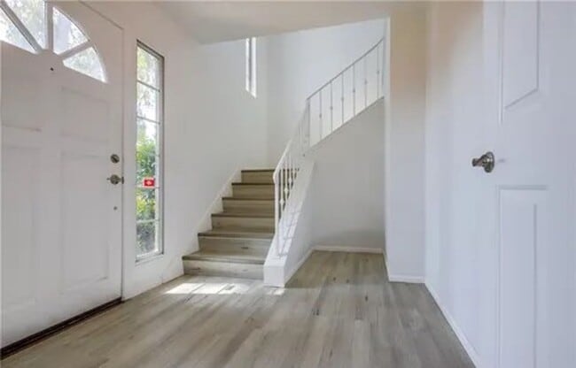 Building Photo - Charming Two Bedroom Condo in Laguna Niguel