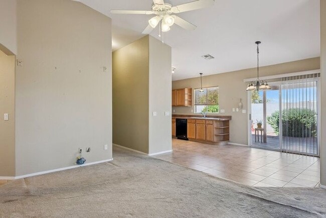 Building Photo - 6664 E Virginia St