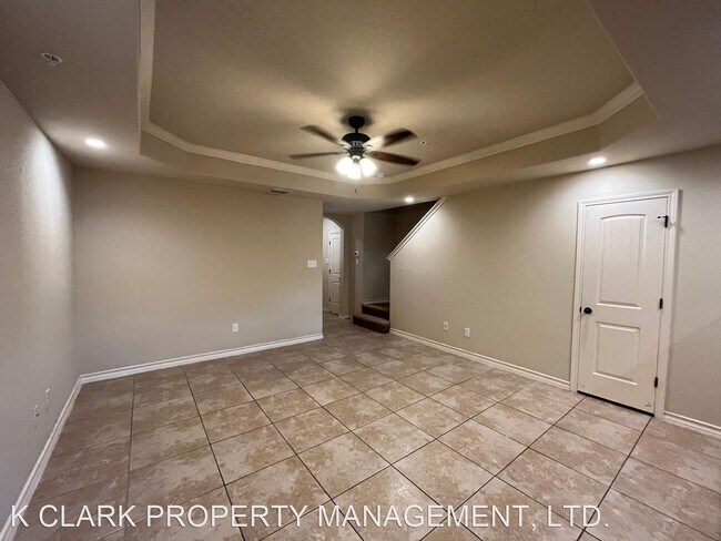 Foto del edificio - 3 br, 2.5 bath House - 6518 MARCEL WAY #102