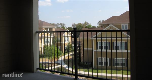 Building Photo - 20919 Birnam Wood Blvd