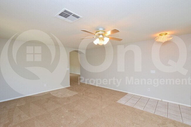 Foto del edificio - 287 E Sheffield Ct