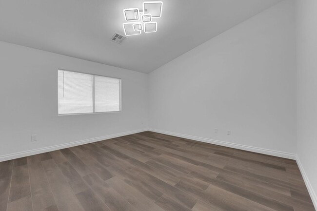 Foto del edificio - Stunning Las Vegas Rental w/ Endless Pool + 2-Car Garage