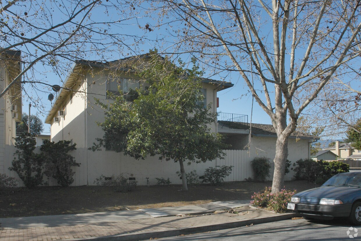 Building Photo - 200 N San Tomas Aquino Rd