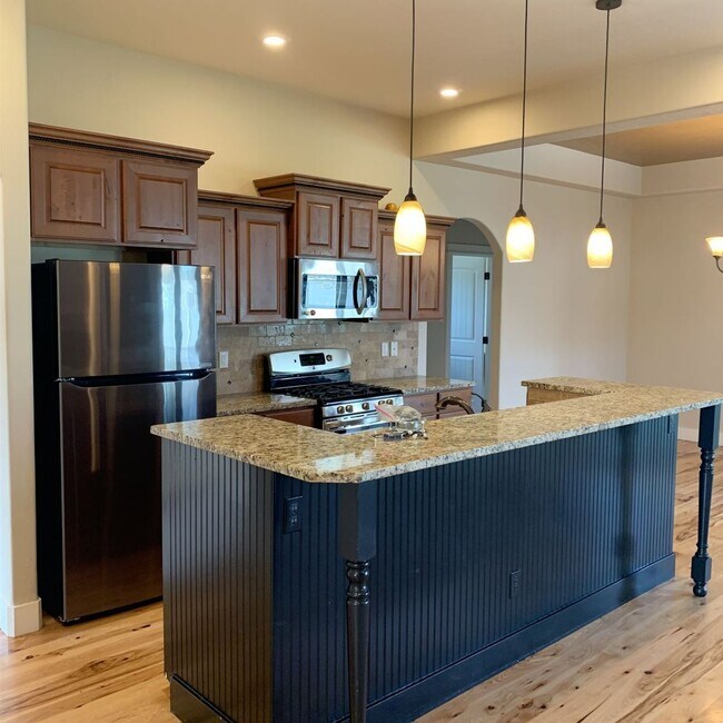 Foto del edificio - Desirable Home in Meridian with 3 Car Garage!