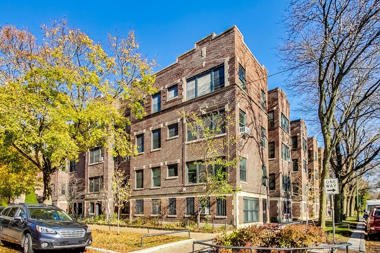 Foto principal - 1302 E 56th St