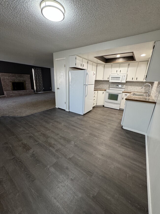 Foto del edificio - 995 Terrell Dr