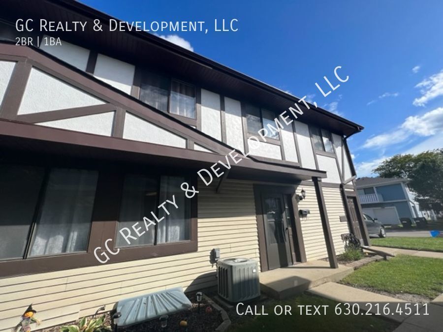 Primary Photo - ***HANOVER PARK / 2 BDRM / APPL INCL / WOO...