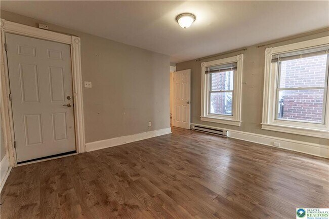 Foto del edificio - 1015 Hamilton St