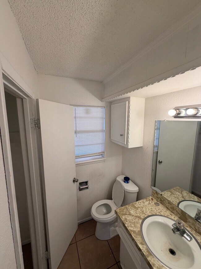 Foto del edificio - 1613 38th St