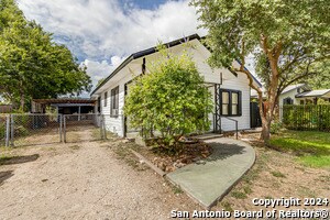 Foto del edificio - 210 Gardina St