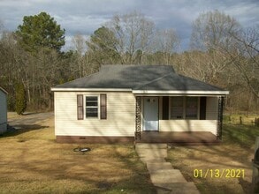 Building Photo - 53 Lakeside Dr