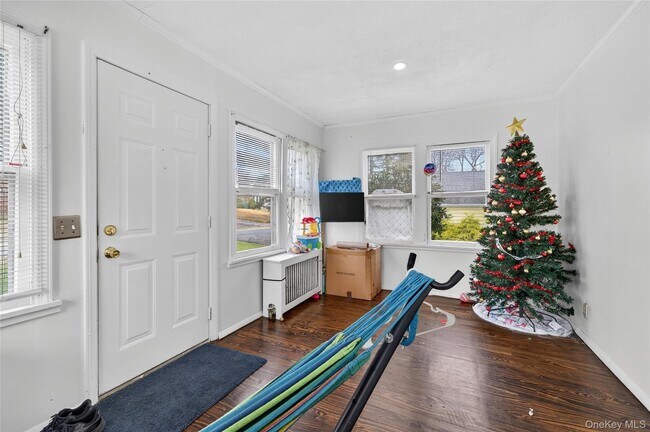 Foto del edificio - 36 Swezey Pl