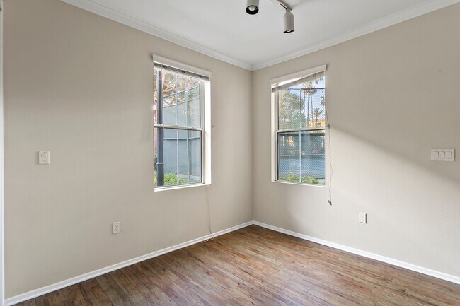 Foto del edificio - Irvine 2 Bed, 2 Bath With Amenities!!