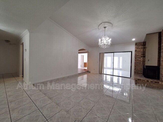 Foto del edificio - 1746 Stafford Dr