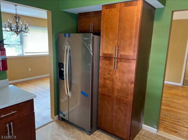 Foto del edificio - 17 Troy Ct