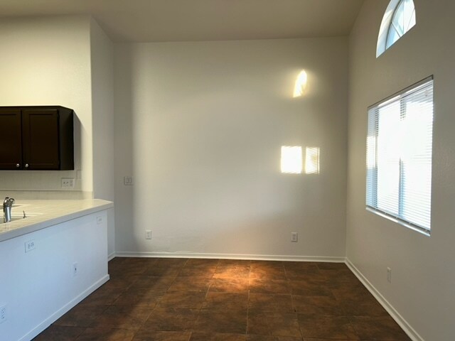 Foto del edificio - 7125 Overhill Ave