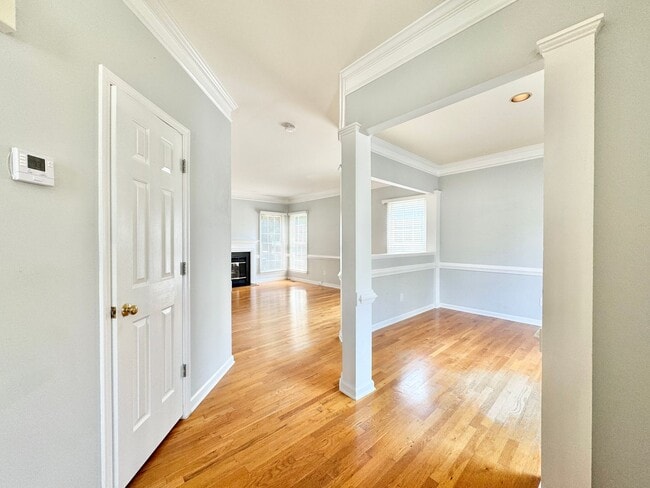 Building Photo - 5208 Autumn Woods Dr