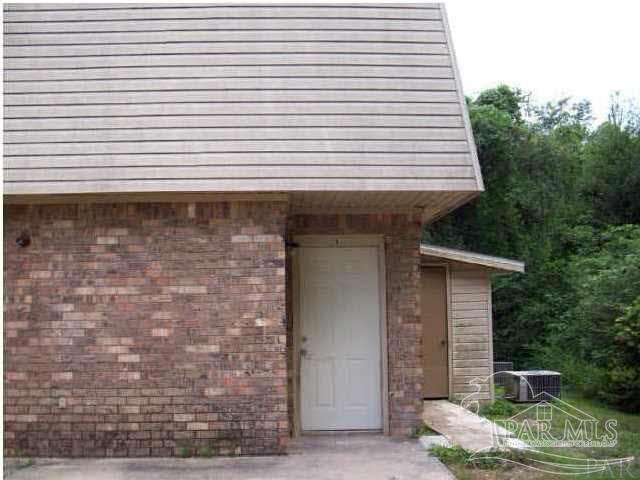 Primary Photo - 1151 Lake Dr