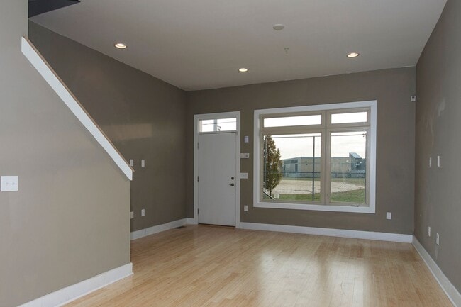 Building Photo - Townhome in Fishtown