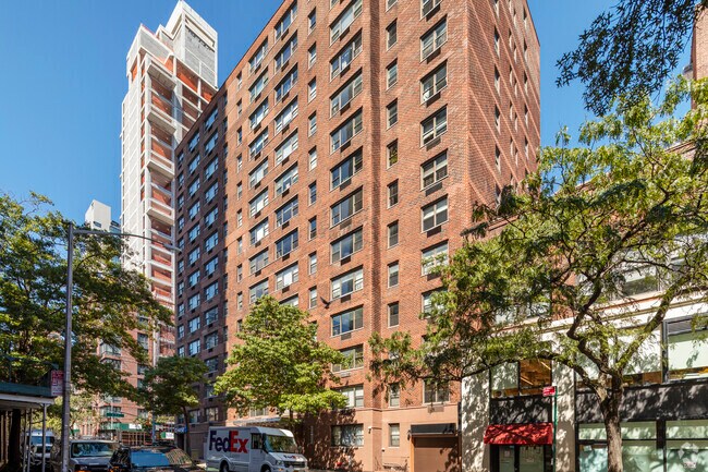 Foto del edificio - 301 E 62nd St