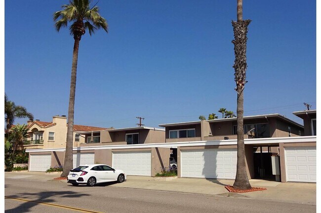 Exterior - 204 14th St