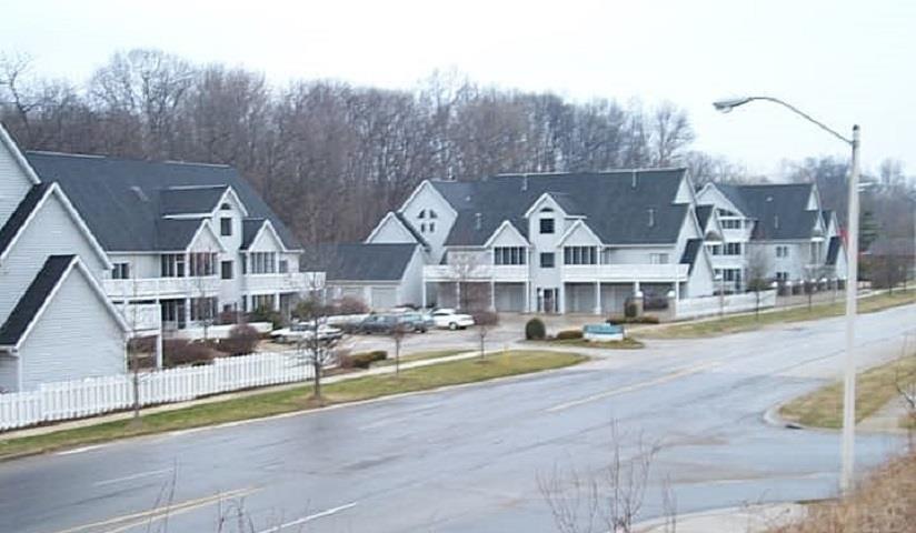 Primary Photo - 1206 S College Mall Rd