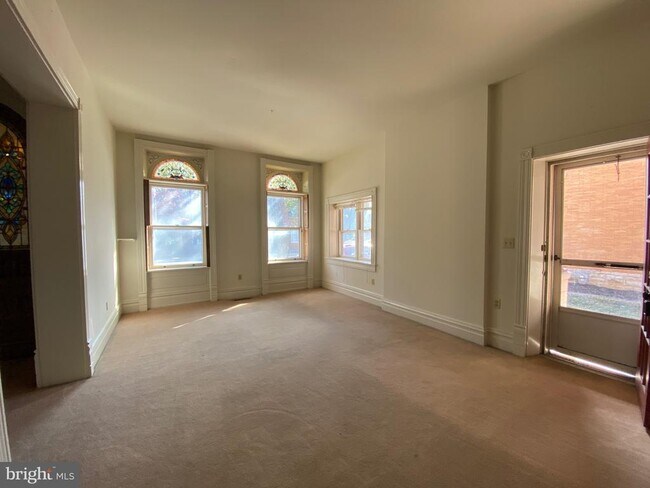 Foto del edificio - 306 S Hanover St