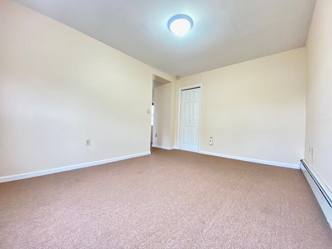 Large Living Room - 22412 92nd Rd