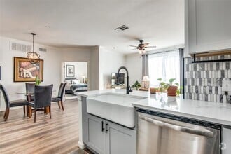 Building Photo - 330 E Las Colinas Blvd