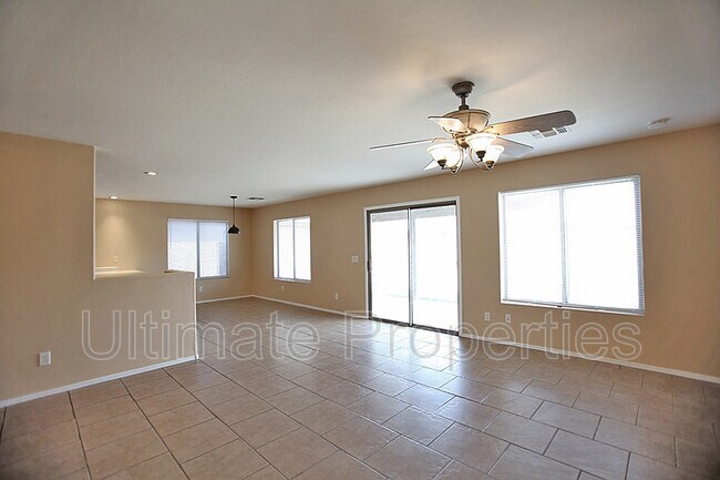 Foto del edificio - 10534 W Alvarado Rd