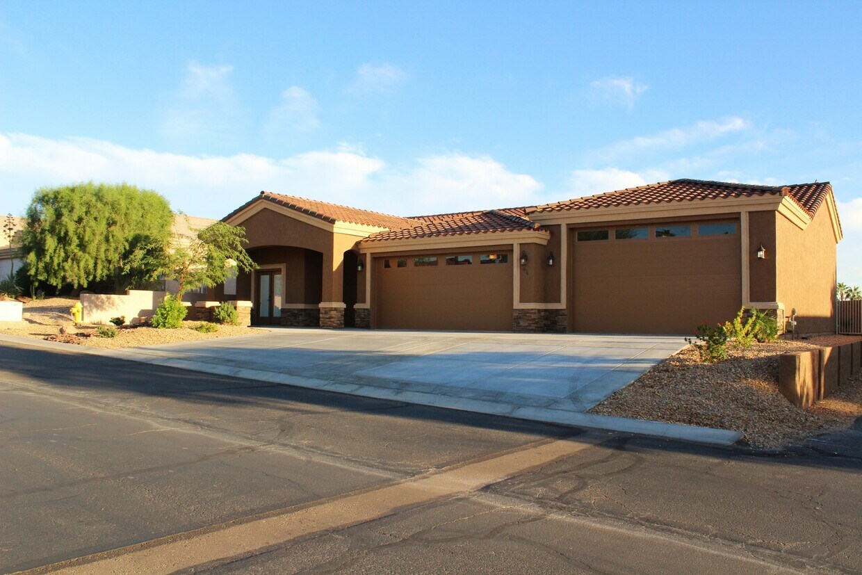 Primary Photo - Available 2026 Winter Pool Spa Golf Course...
