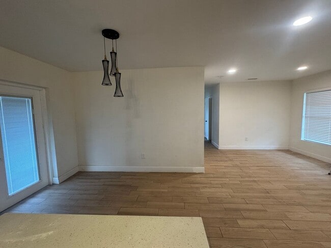 Building Photo - 14415 SW 107th Ct