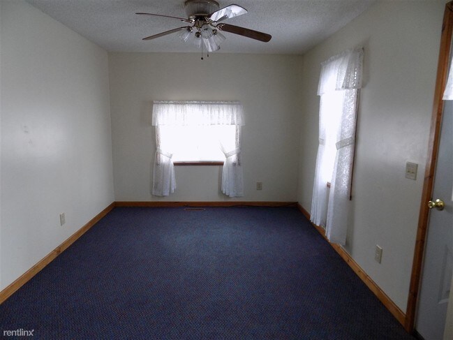 Building Photo - 2064 E Scottwood Ave