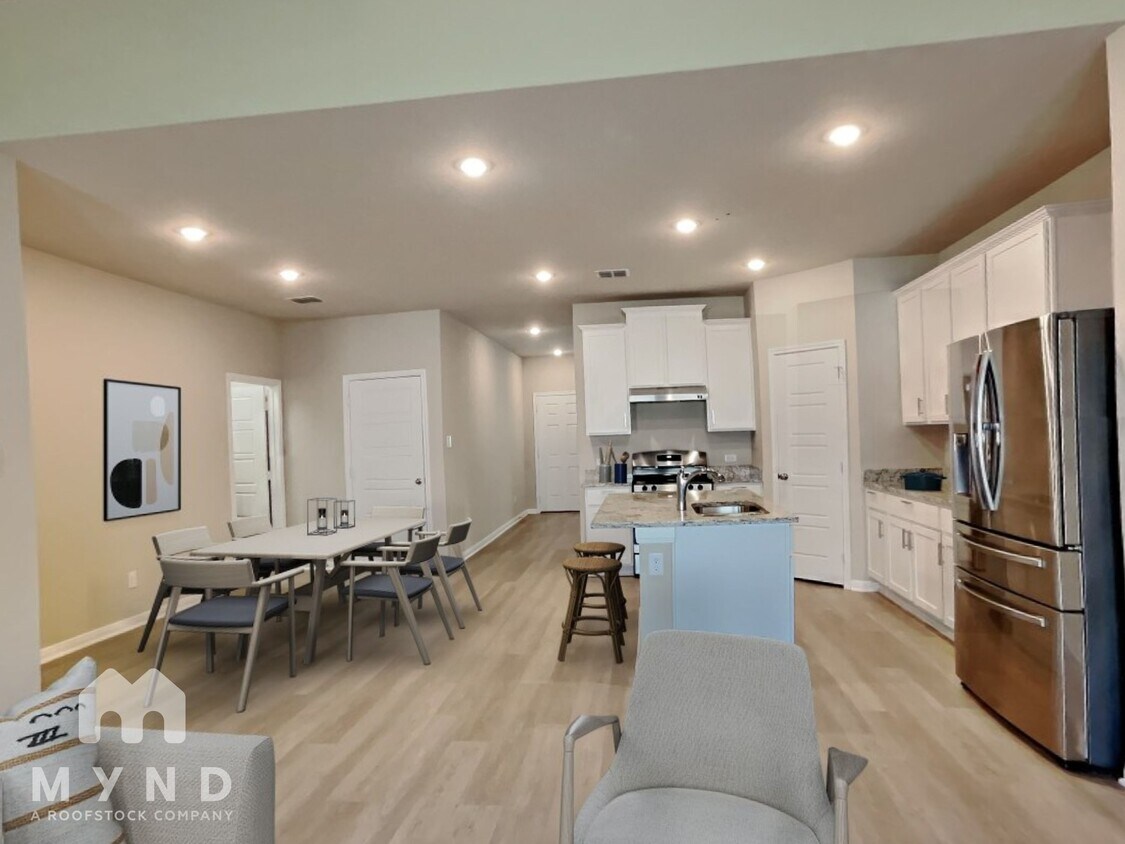 Primary Photo - 6815 Titan Pk